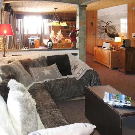 Holiday home Plans Mayens Sleeps 8 Wifi
